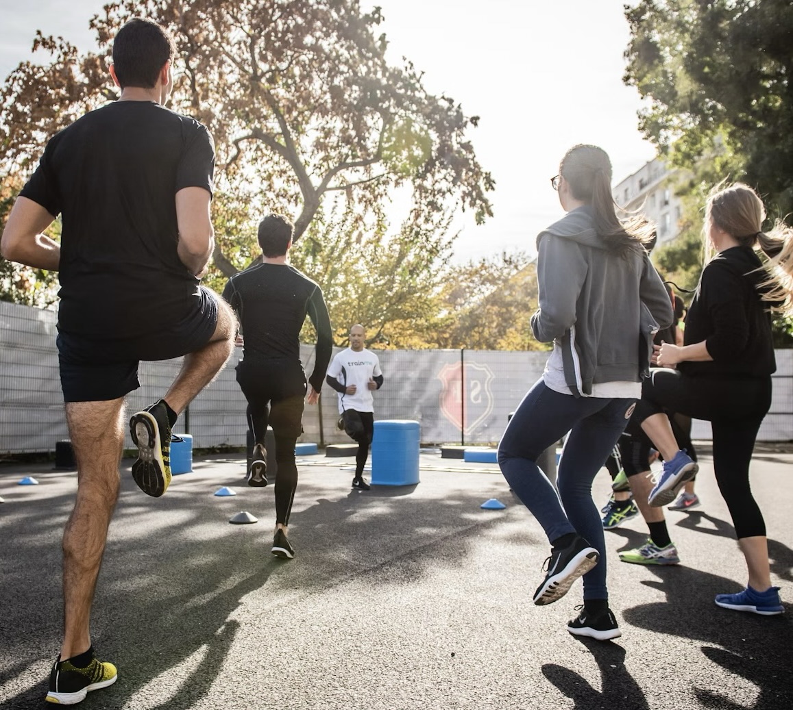 group of runners
